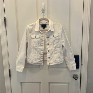 EUC Banana Republic white denim jacket